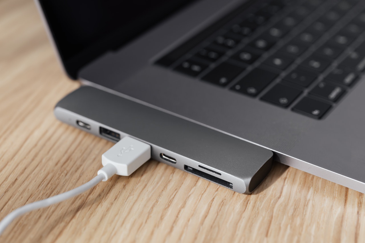 Perbedaan USB Type C vs. USB-A