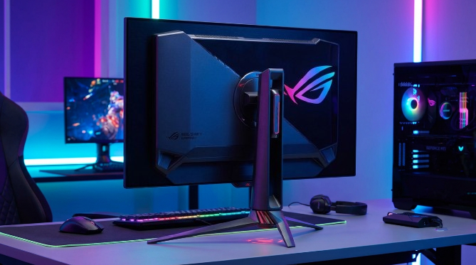 ASUS ROG Swift OLED PG32UCDM